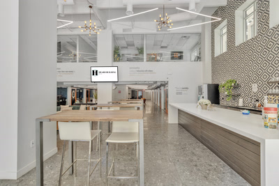 Common Area - Modern Lounge