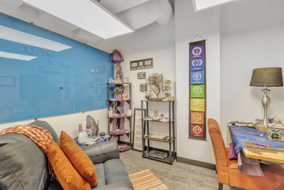 Common Area - Modern Lounge Area
