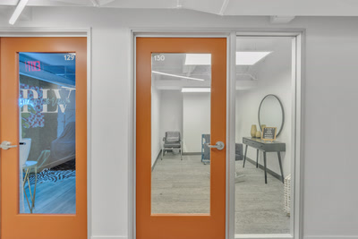 Common Area - Comfortable Lounge